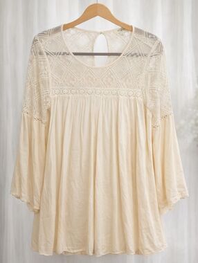 Umgee Cream Lace Overlay V-Neck Tunic Dress Size Medium